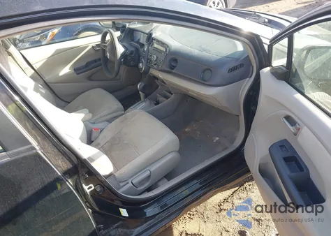 2010 Honda Insight Ex from USA, damaged, VIN JHMZE2H76AS035992